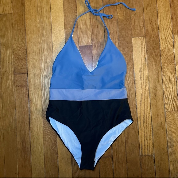 One piece Double Tie Halter Bathing Suit - Picture 4 of 6